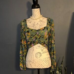 Chic Green Floral Crop Top